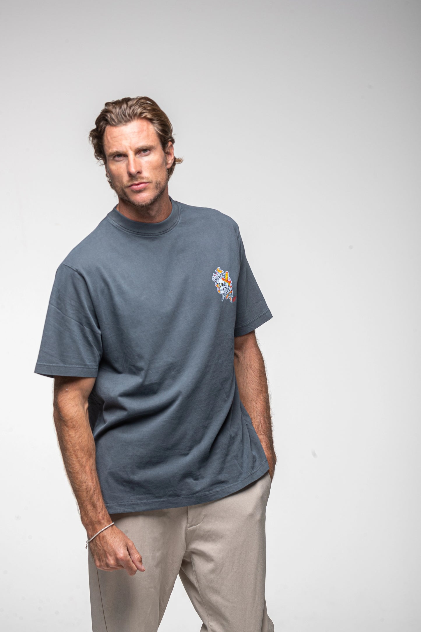 VIF-DAGUE-SKULL-GREY-3