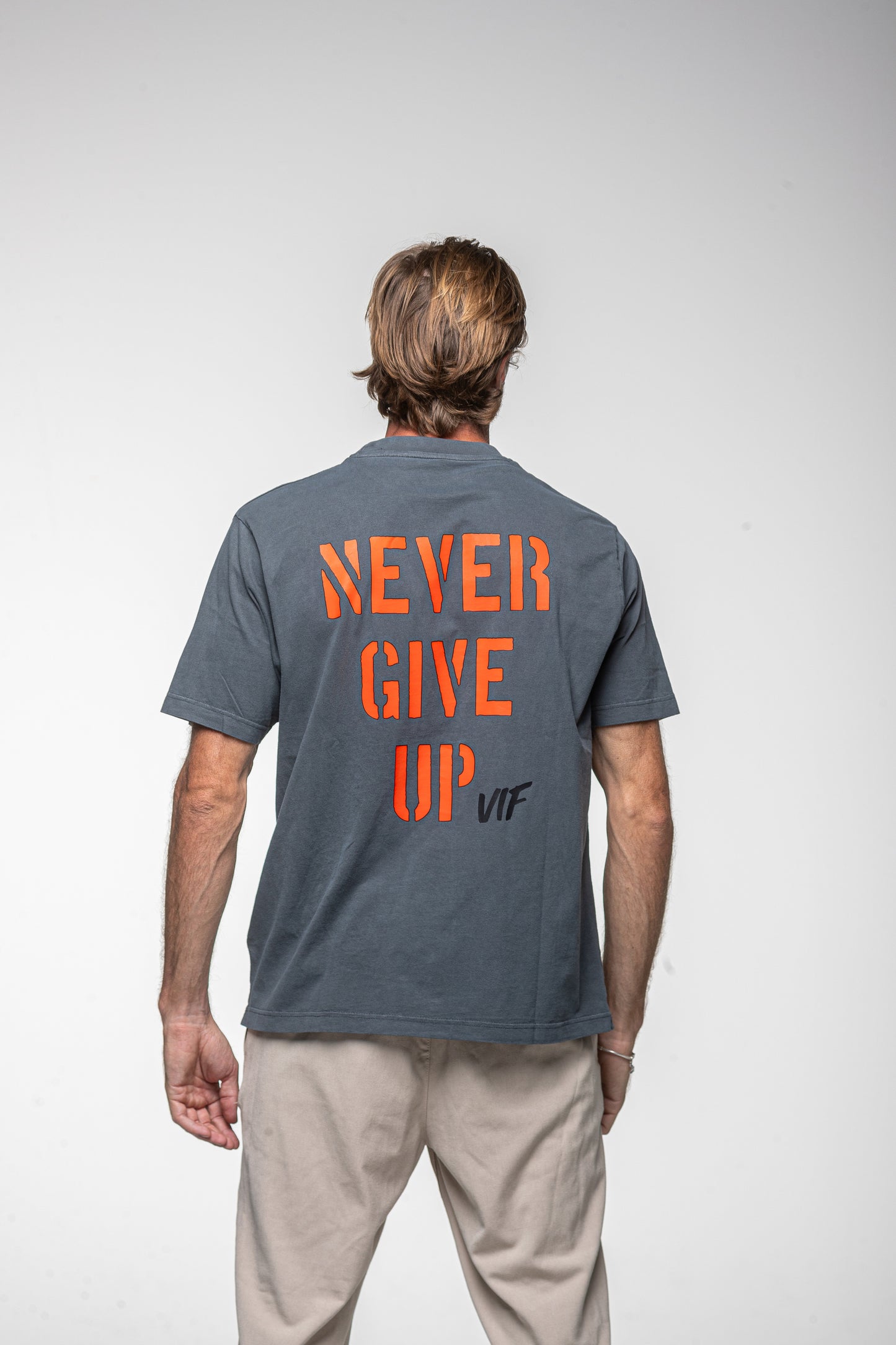 VIF-JAIL-NEVER-GIVE-UP-GREY-4