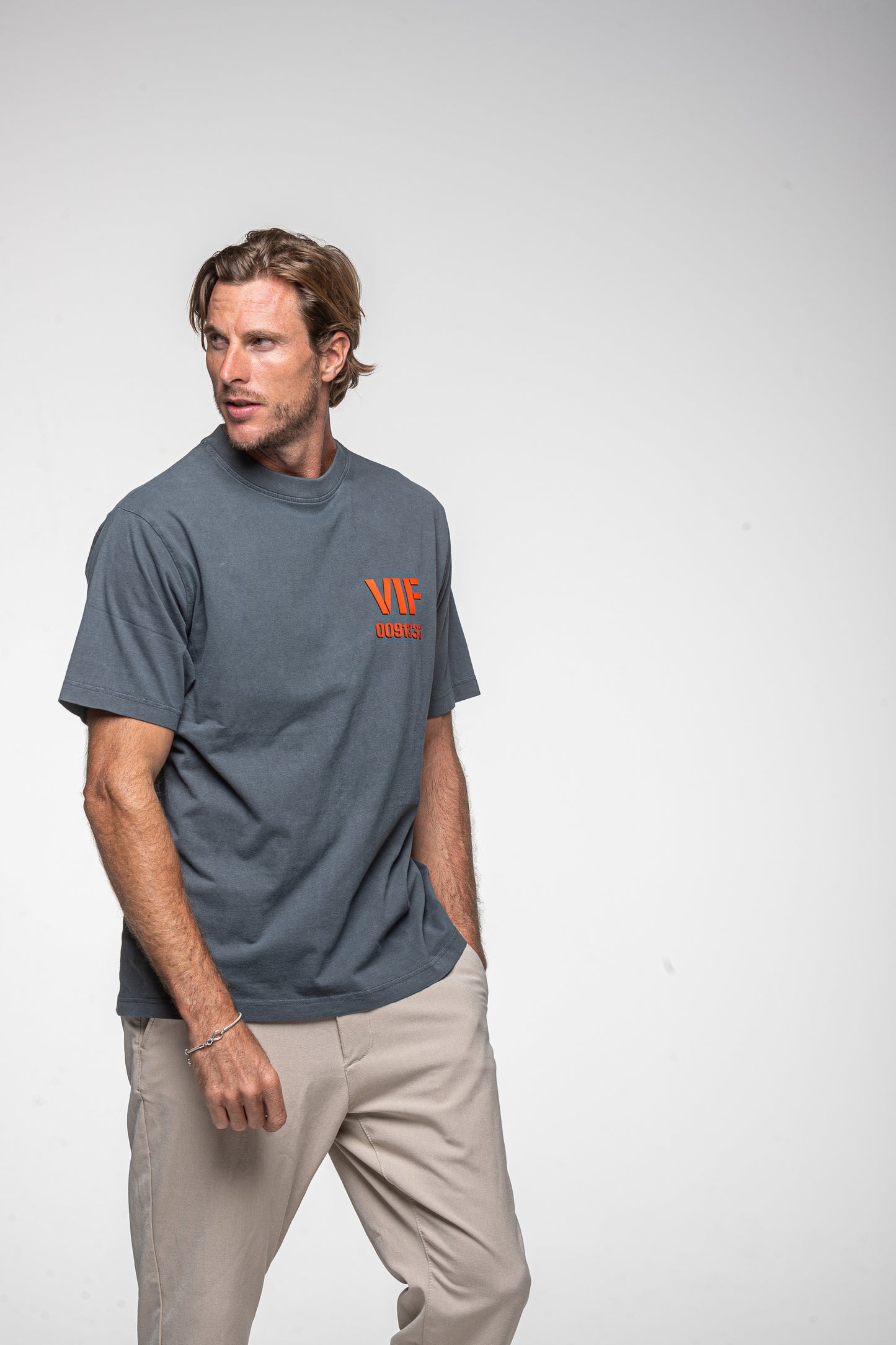 VIF-JAIL-NEVER-GIVE-UP-GREY-5